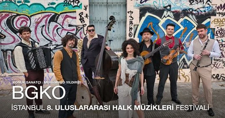 Barcelona Gipsy Balkan Orchestra