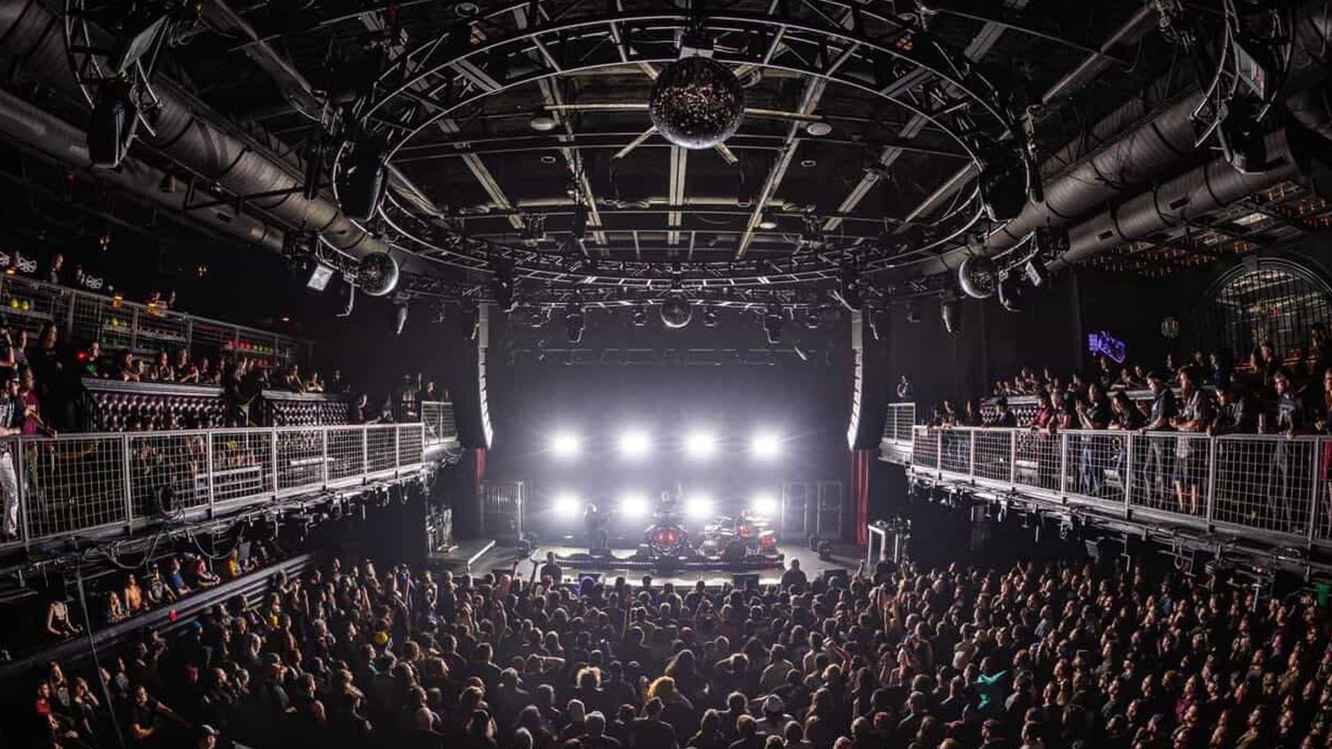Carpenter Brut