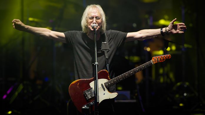 Yaşamaya Mecbursun!