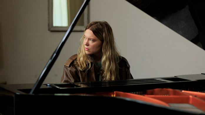 Nazik Canavar