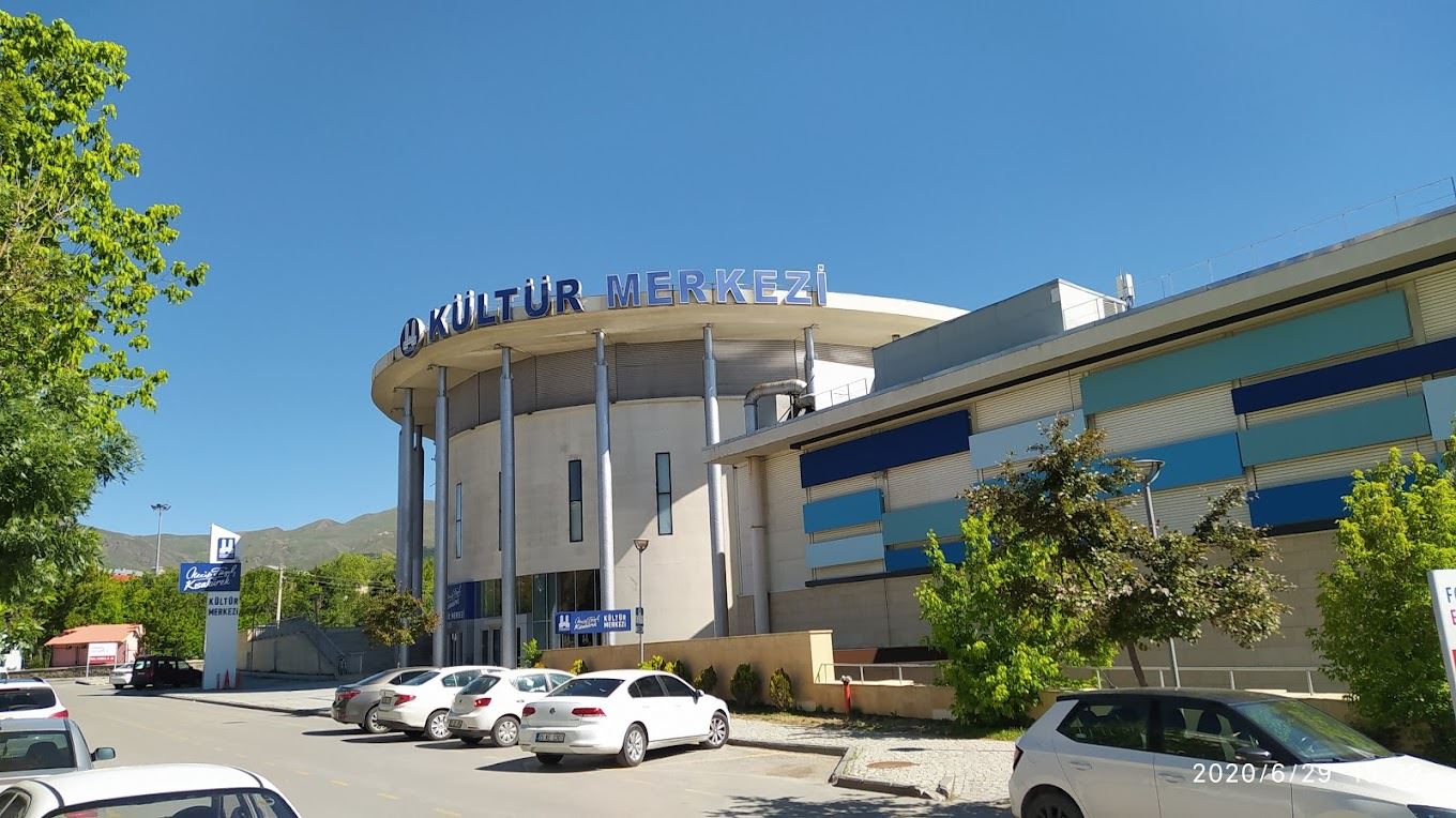 Necip Fazıl Kısakürek Kültür Merkezi - Erzurum